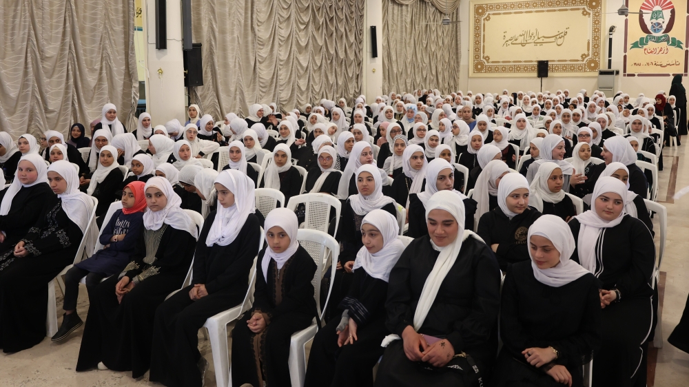 طوفان الحجاب في أزهر البقاع